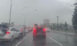 Diyarbakır'da sağanak ve dolu yağışı etkili oldu