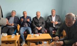 Diyarbakır'da yıldırım çarpması sonucu ölen çocukların aileleri taziyeleri kabul ediyor