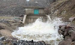 Eber Gölüne bir can suyu daha akmaya başladı