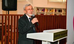 Esenyurt'ta hat sanatı söyleşisi yoğun ilgi gördü