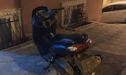 Fatih'te iş yerine silahlı saldırı kamerada: 3 şüpheli yakalandı