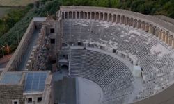 Fiziksel engelli bireyler Aspendos Antik Tiyatrosu'nu VR gözlükleri ile sanal ortamda gezdi