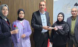 Gedizli öğrencilerden şiddete karşı anlamlı tepki