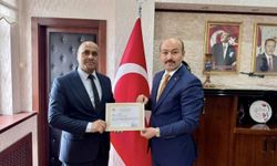 Güzelyurt'ta özverili kamu çalışanlarına başarı belgesi
