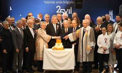 İzmir Ekonomi Üniversitesi'nde 25'inci yıla coşkulu kutlama