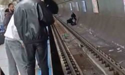 Kadıköy metro istasyonunda intihar girişimi vatandaşlar tarafından engellendi