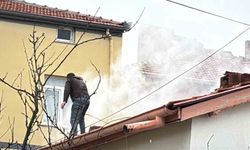 Müstakil evde baca yangını paniğe neden oldu