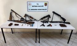 Sason'da kaçak silahlar ele geçirildi, 2 kişi tutuklandı