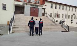 Trafik güvenliğini tehlikeye sokmaktan aranan şahıs yakalandı