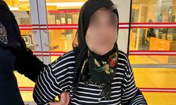 Yaşlı kadın, kendisine terlik atan yeğenini bıçakladı