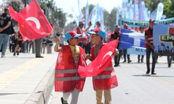 Mersin'de 1 Mayıs coşkuyla kutlandı