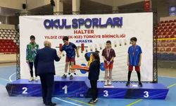 Ağrılı öğrenci Osman Oğur, halterde Türkiye şampiyonu oldu