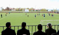 Ahlat'ta liseler arası bölge maçları başladı