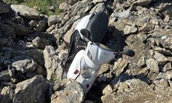 Antalya'da kayalık alanda kaza yapan motosikletin sürücüsü hayatının kaybetti