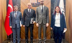 Başkan Özlü kentsel dönüşüm sürecini hızlandırıyor