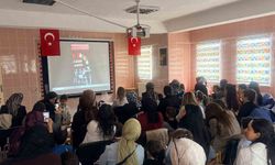 Çıldır Anaokulu'nda annelere sürpriz