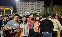 Çorum'da Galatasaray taraftarlar sokakları bayram yerine çevirdi
