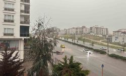 Gaziantep'te sağanak yağış ve dolu hayatı felç etti
