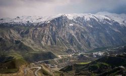 Hakkari yolundaki heyelan riskine karşı 'mühendislik' uyarısı