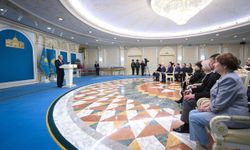 Kazakistan'dan AK Parti Genel Başkan Yardımcısı Zorlu'ya Dostluk Nişanı