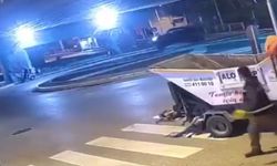Motosiklet pikaba çarptı: 2 ağır yaralı