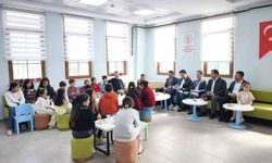 Muradiye'nin minik yazarları ilk imzalarını attı