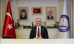 Tahmazoğlu, Anneler Günü'nü kutladı