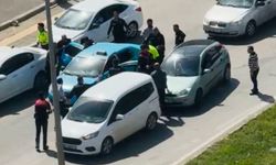 Taksiciyi rehin alıp, polisle çatışan şahıs yaşanan kovalamaca sonucu yakalandı