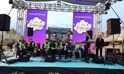 Talas Çiçek Şenliği'nde Grup Şantiye'den unutulmaz gece