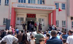 “Mersin Anadolu İmam Hatip Lisesi’nde İnsan Seli: 5. Sınıf Kabul Sınavına Rekor Katılım”