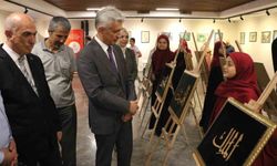 Genç Sanatçılardan Hazreti Muhammed'in Doğumunun 1500. Yılına Anlamlı Sergi