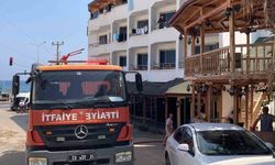 Erdemli'de Otel Yangını: 3 Kişi Hastaneye Kaldırıldı