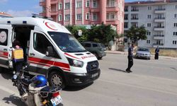 Otomobille çarpışan motosikletin sürücüsü yaralandı