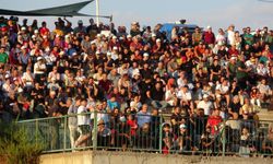 Mersin'deki futbol turnuvası finalini binlerce taraftar izledi