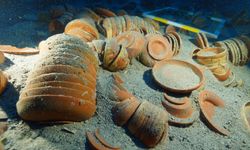 Akdeniz’den 2 bin 100 Yıllık Sofra Takımı Çıktı