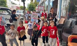 Bozyazı'da miniklerden cumhuriyet coşkusuna anlamlı yürüyüş