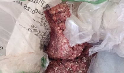 Mersin’de bir markette bozulmuş et ele geçirildi