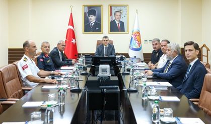 Mersin’de Güvenlik ve Asayiş Değerlendirme Toplantısı yapıldı