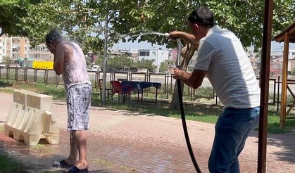 Mersin’de sıcakla mücadele: Serinlemek için her yolu denediler