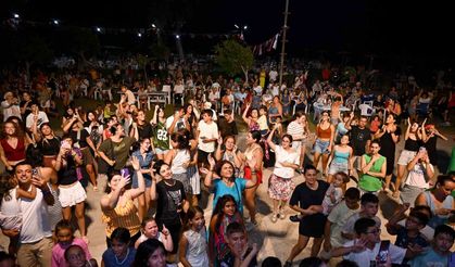 Mersin’de yazın son günleri konserlerle şenlendi