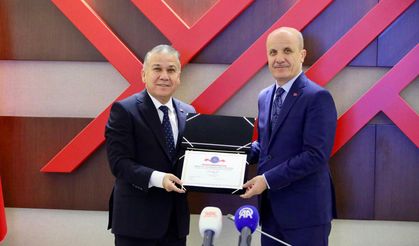 Rektör Yaşar Liderliğindeki MEÜ Türkiye 3. Oldu