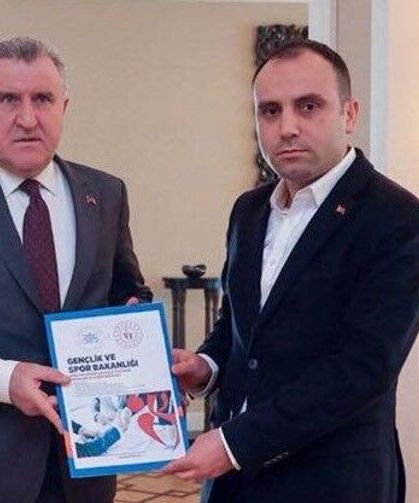 Memur Taleplerine Yakın İlgi: Bakan Bak’tan Çözüm Odaklı Mesajlar