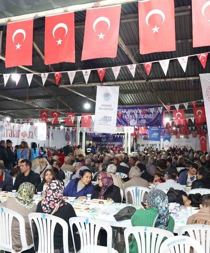 Akdeniz'de ilk iftar sofrası kuruldu