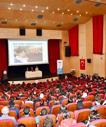 Silifke'de öğrenciler IBAN dolandırıcılığına karşı bilgilendirildi