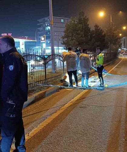 Batman'da otomobilin çarptığı yaşlı kadın hayatını kaybetti