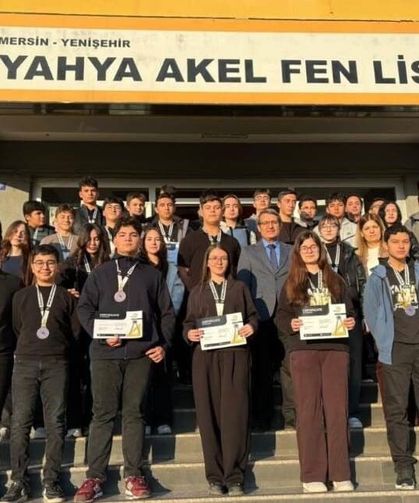 Yahya Akel Fen Lisesi öğrencileri Matematik Olimpiyatlarında dünya birincisi
