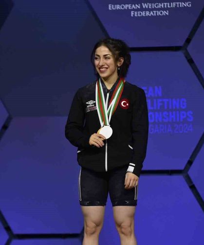 Mersinli Halterci Gamze Altun Avrupa İkincisi Oldu