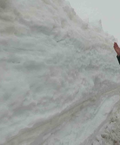Burası ne Van ne Hakkari: Yaz şehri Mersin'de kar 2 metreyi aştı