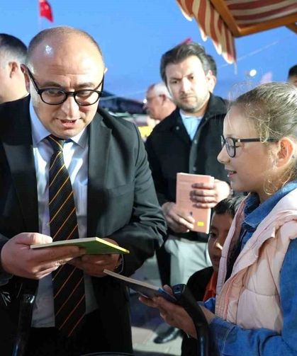 Erdemli’de Edebiyat Rüzgârı: Kitap Günleri Büyük İlgi Gördü