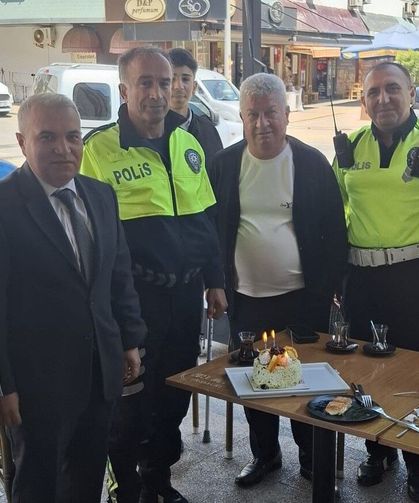 Mersin'de 28 yıllık polis memuru telsizden veda etti